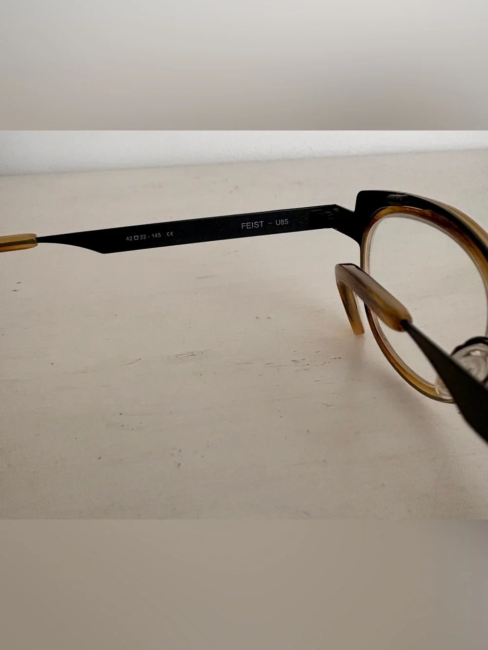 Classic Round Women's Glasses in Tortoise and Black